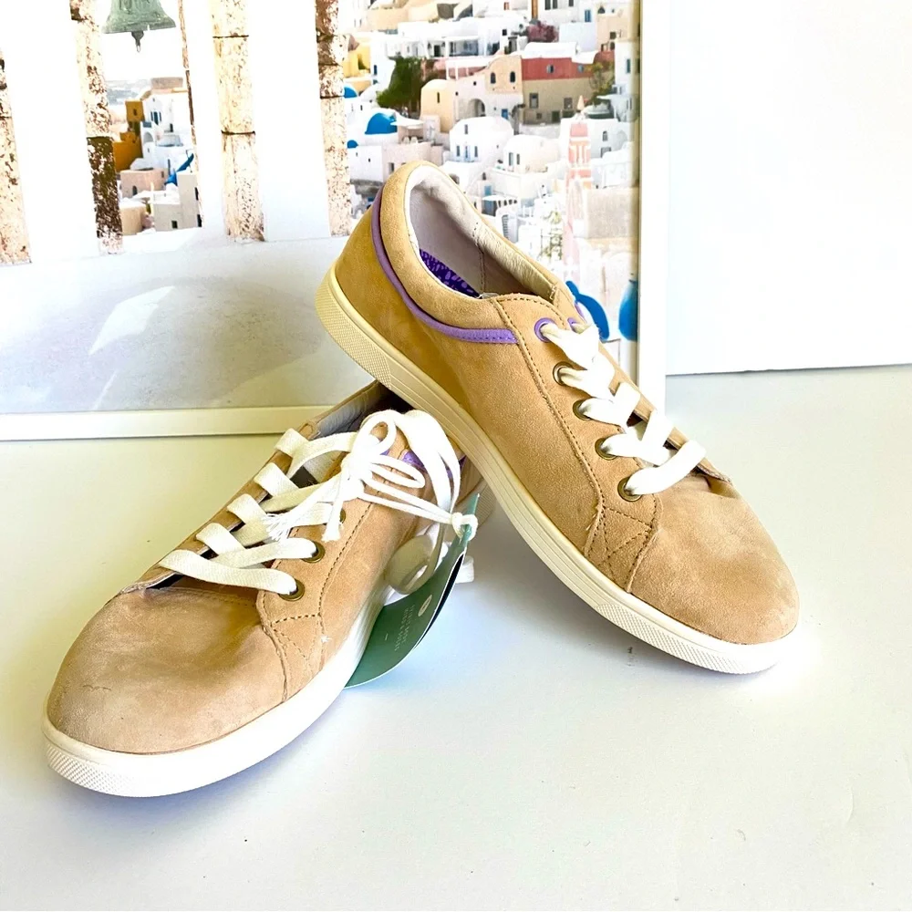 REVITALIGN Women's Avalon Sneaker - Picture 6 of 9